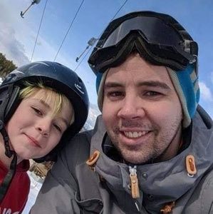 Meet your Posher, Dustin